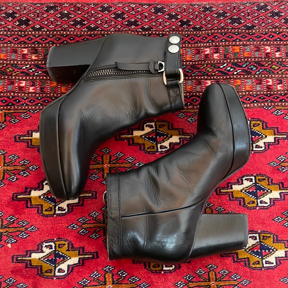 🖤 ACNE STUDIOS BOOTIES